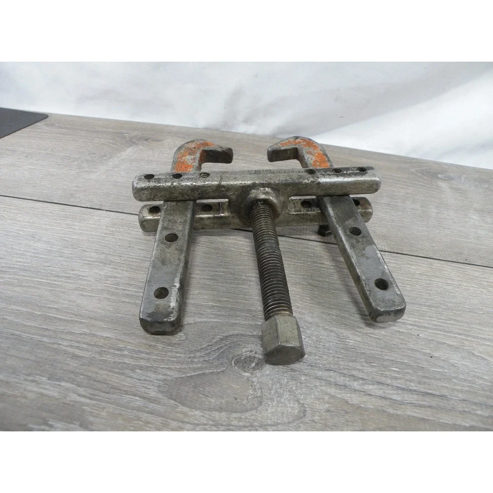 Vintage Heavy Duty 2 Jaw Gear Puller Bearing Pulley Removal Tool N1